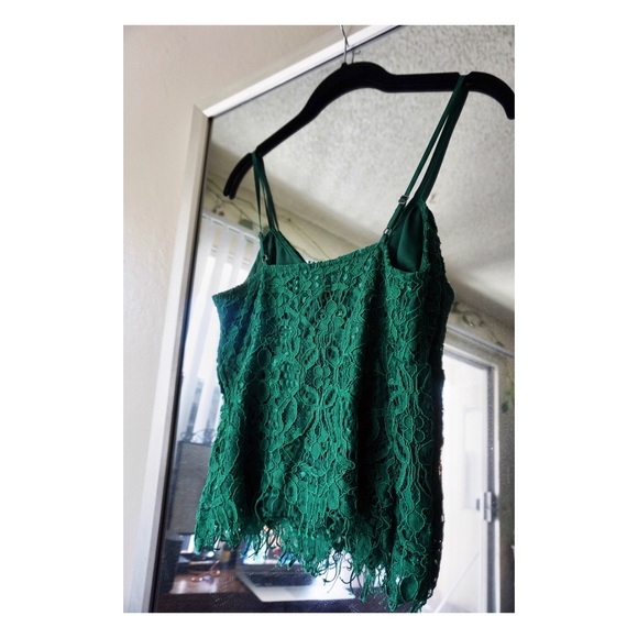 Green Lace Semi Cropped Top - Picture 2 of 4